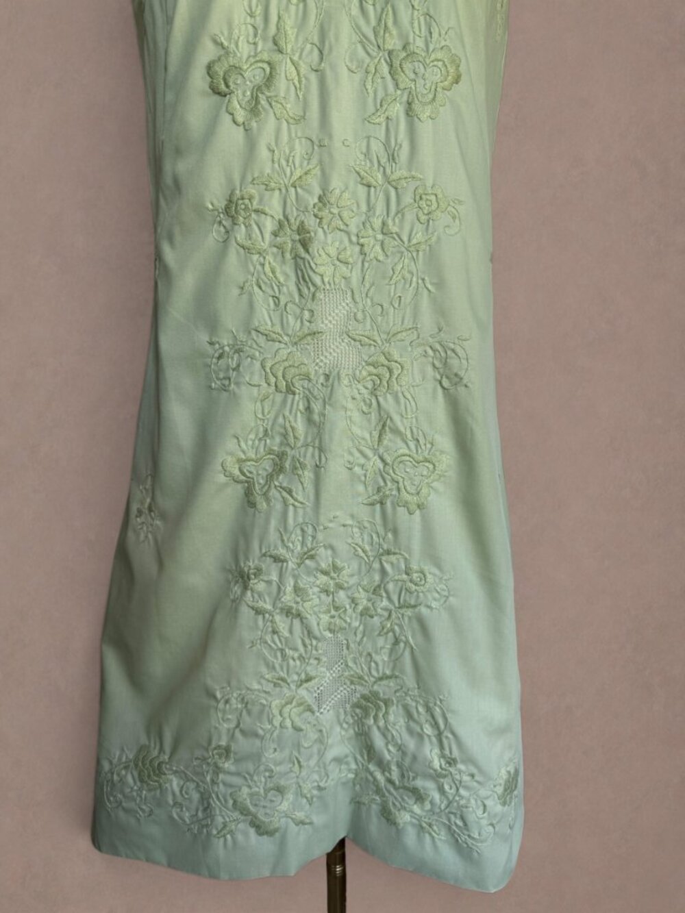 Sleeveless Mint Green Embroidered Mini Dress - Picture 4 of 9